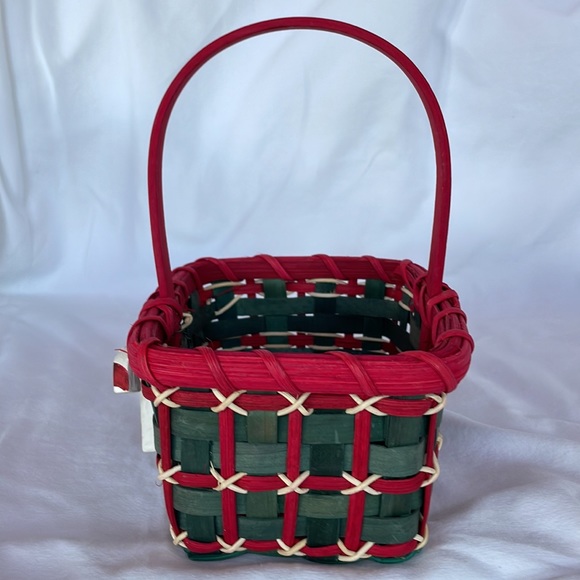 Christmas in June: Platter and Two Baskets 🧺 🎅🏻 - Picture 3 of 12